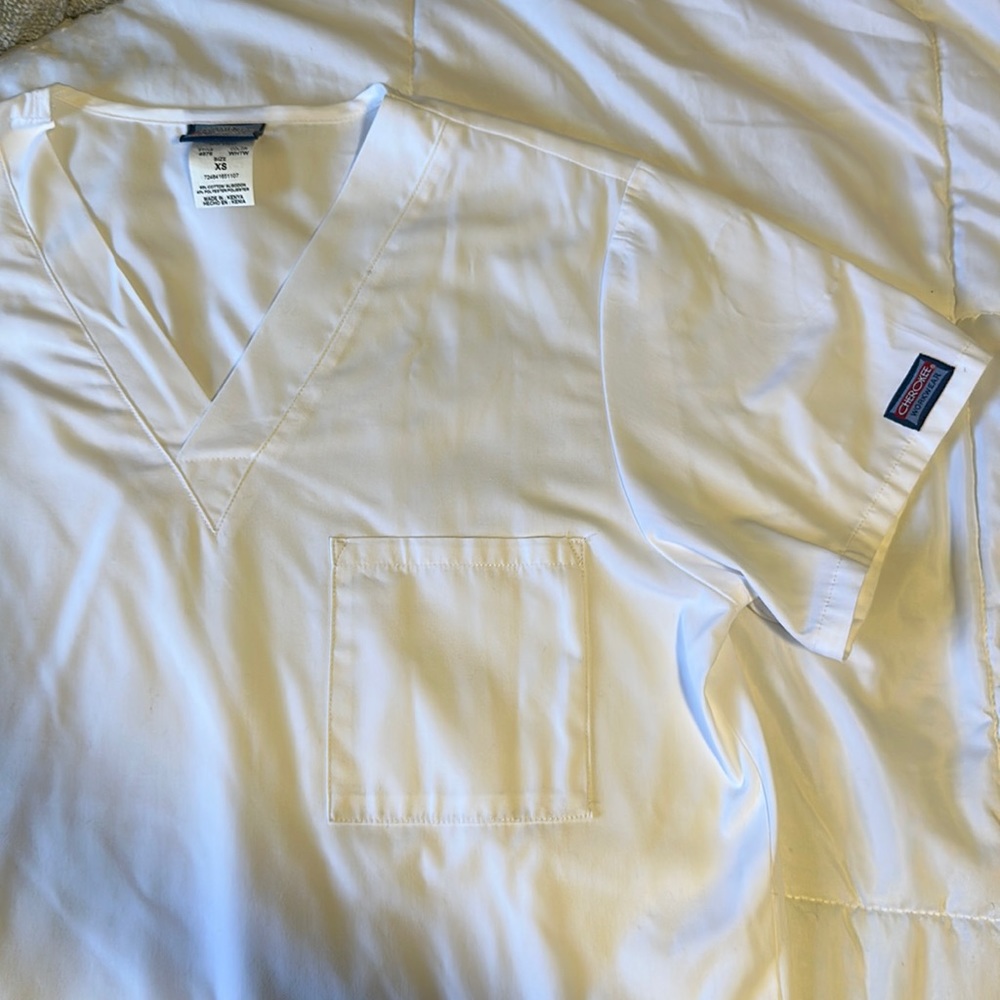 WHITE CHEROKEE SCRUB SET